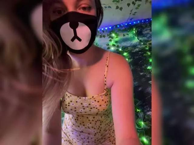 -Summer- on BongaCams