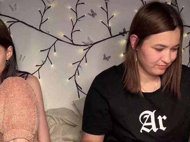 2Love-Love2 on BongaCams