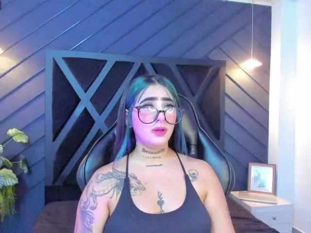 Alahia-Dangelo on BongaCams 