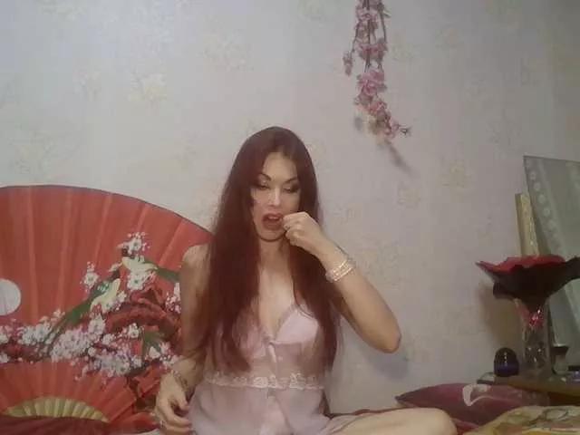 alanaastra on BongaCams 