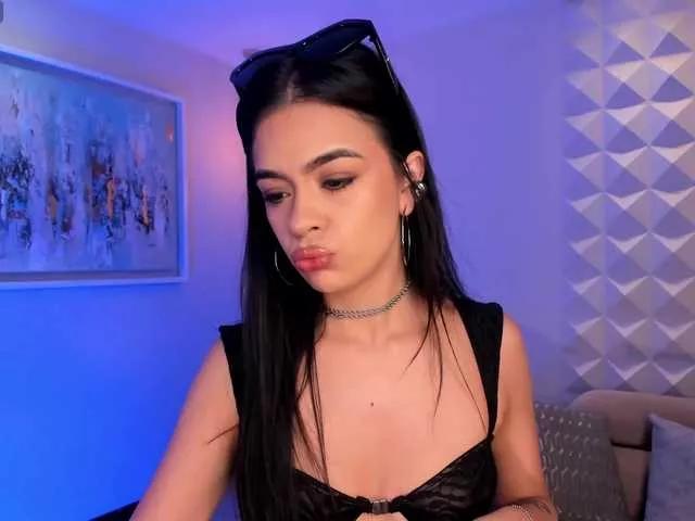 AlanaCraft on BongaCams 