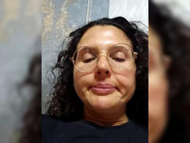 Alenka86801 on BongaCams
