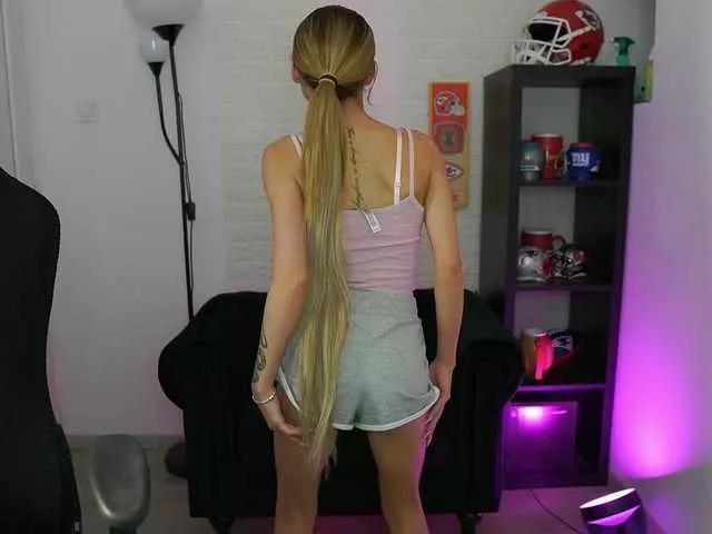 alexxisky on BongaCams