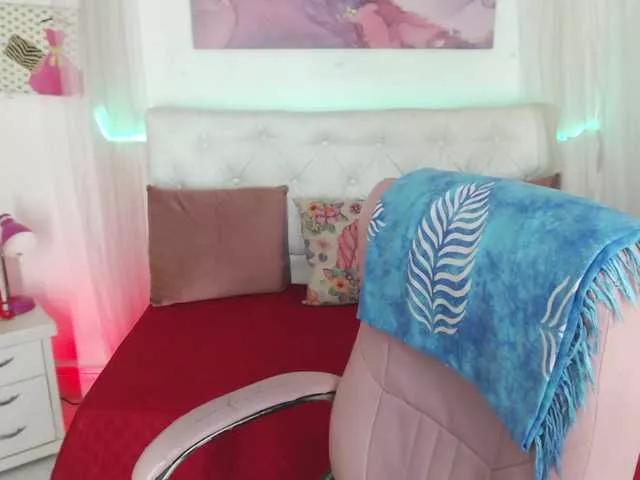 AliceMiller13 on BongaCams