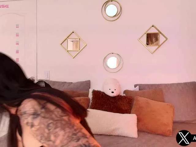 Aliceowenn on BongaCams