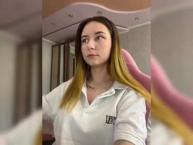 Alisa21-1 on BongaCams