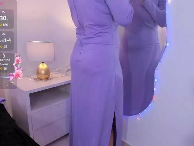 allanaluna on BongaCams 