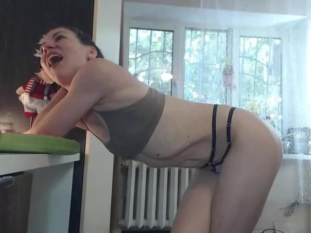Almaz2023 on BongaCams 