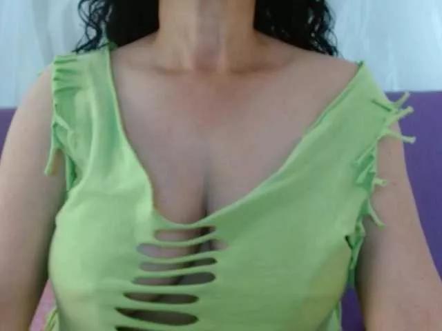 Amatista1 on BongaCams