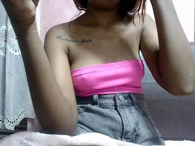 Amelia25 on BongaCams