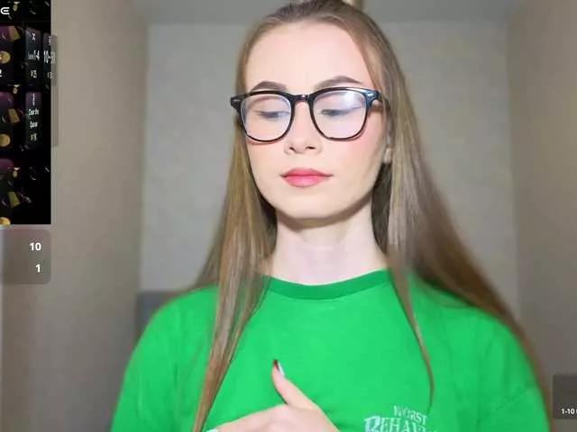 AminaLuxuryyy on BongaCams