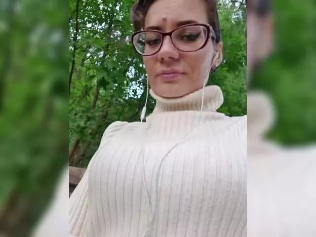 analiMilana on BongaCams 