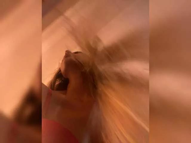 Angelmazini on BongaCams