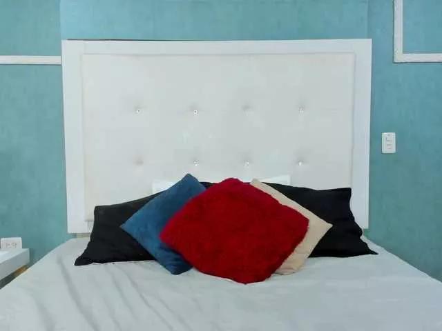 aniagomezz on BongaCams