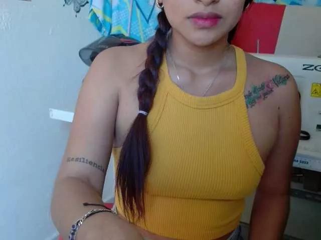 annie-19 on BongaCams 