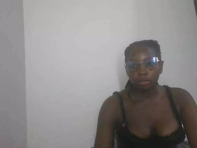 Applebottomqueen on BongaCams 