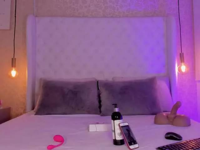 Ashley-Pink on BongaCams