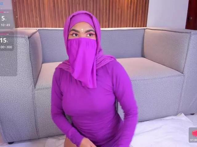 Aura-cuutee on BongaCams 