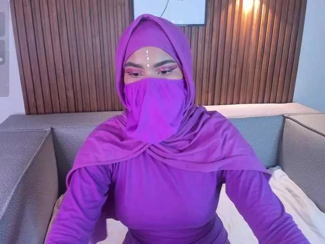 Aura-cuutee on BongaCams 