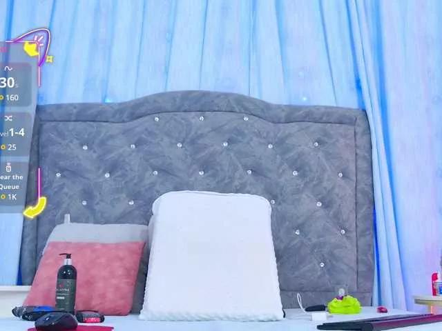 AuraRoss on BongaCams 