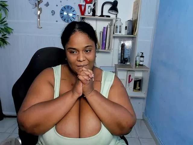 bbw-charlote on BongaCams 