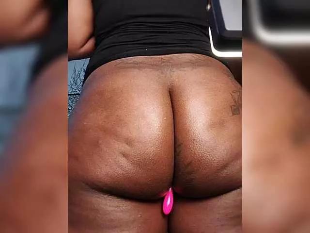 BEENCEE on BongaCams 
