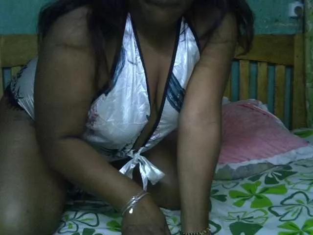 Bigboobs14 on BongaCams
