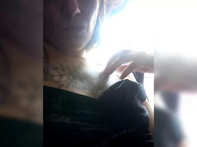 Biyatch on BongaCams