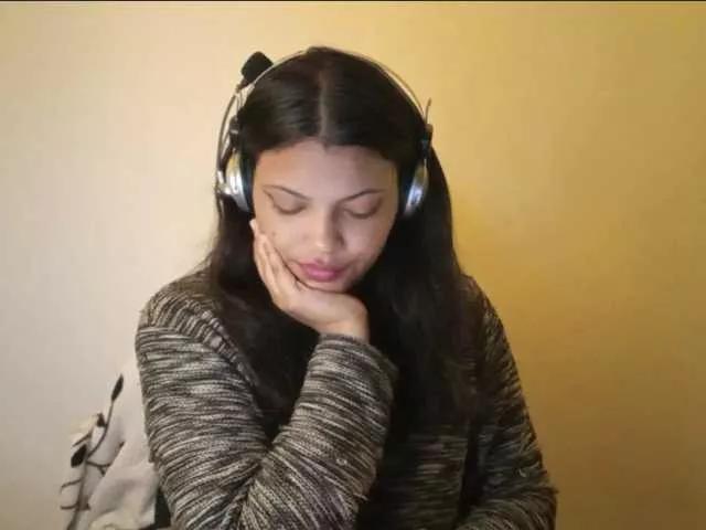 Bombonzin on BongaCams 