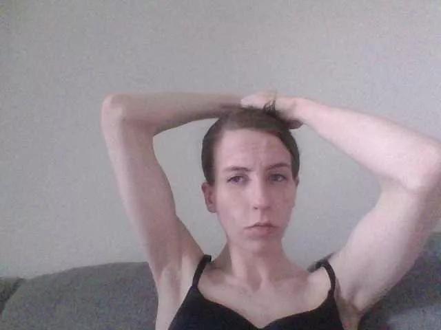 BubblyBlossom on BongaCams 
