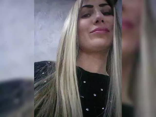 Cassssablanca on BongaCams 