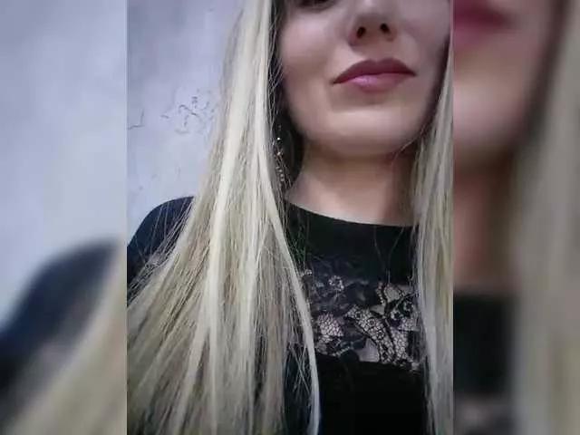 Cassssablanca on BongaCams 