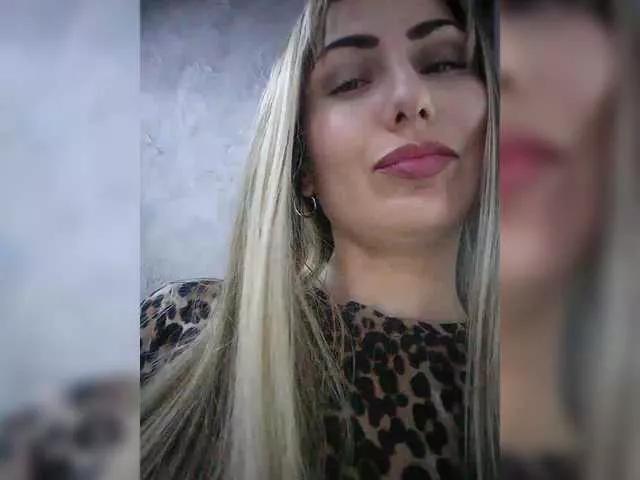 Cassssablanca on BongaCams 