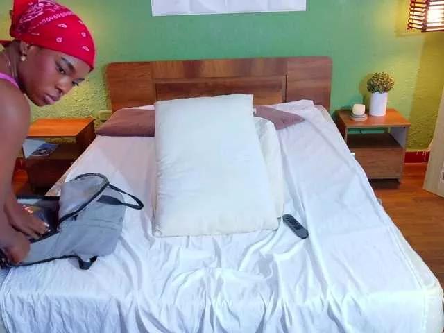 Chocolatte-dreams on BongaCams