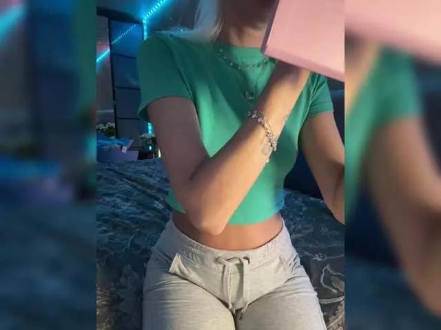 Cosmos13131 on BongaCams