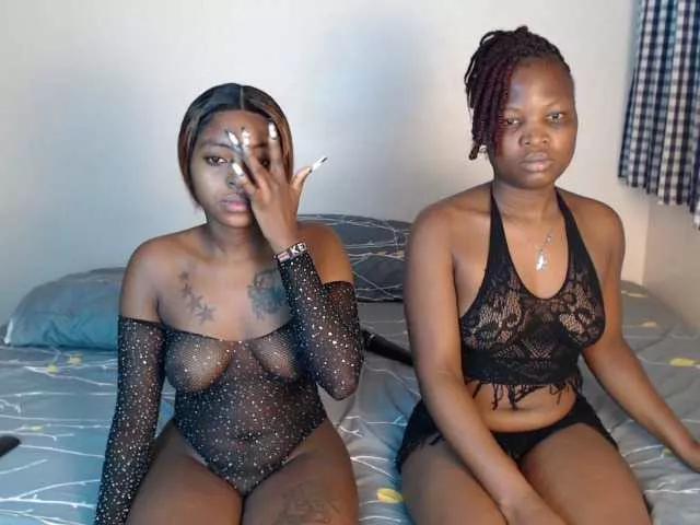Crystalxebony on BongaCams