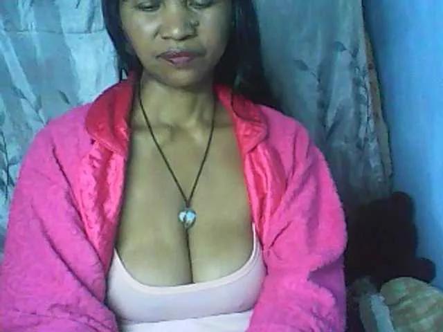 Cute0403 on BongaCams