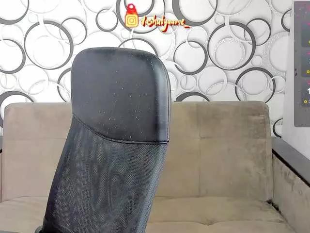 dashulyaaa on BongaCams