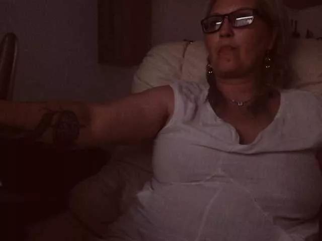 DivineBlond on BongaCams 