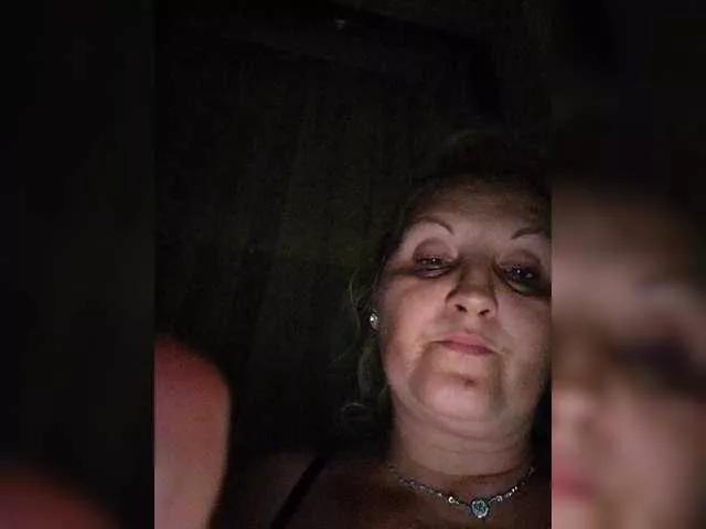 DivineBlond on BongaCams 