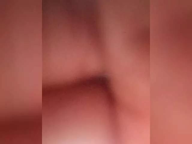DollyWood- on BongaCams