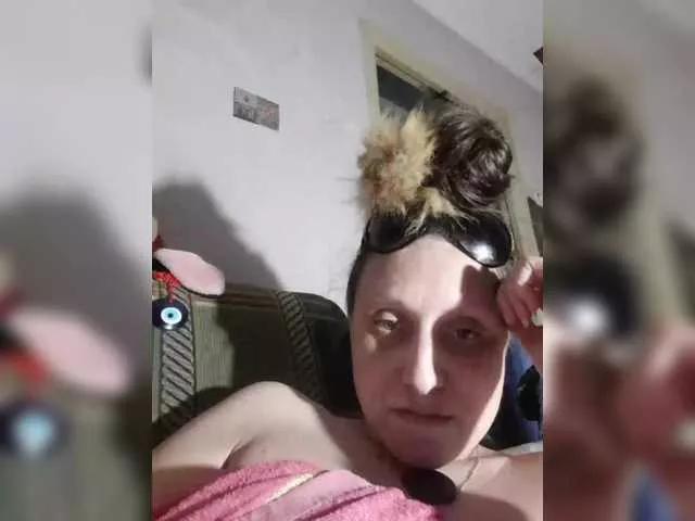 EksaCake on BongaCams