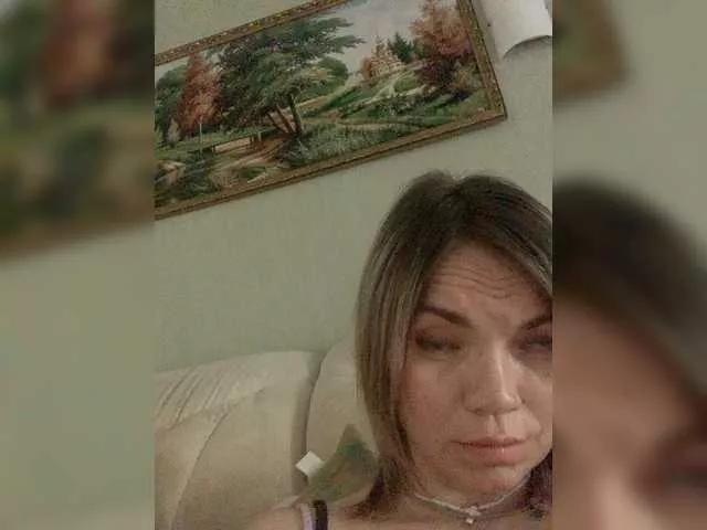 Ella-Pearlie on BongaCams 