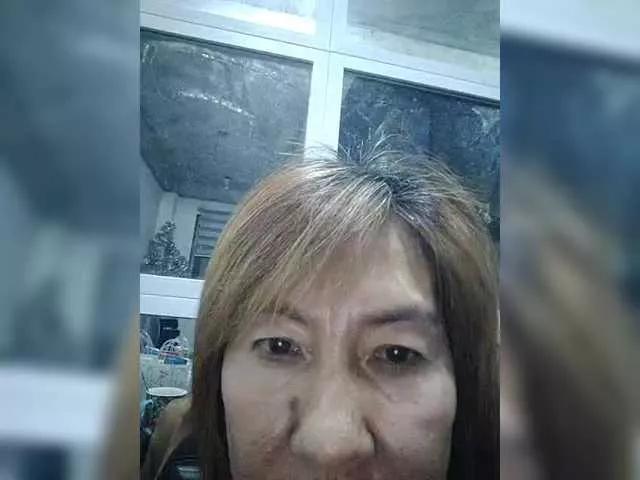 EllaStar on BongaCams 