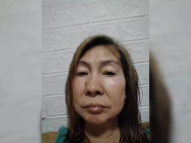 EllaStar on BongaCams 