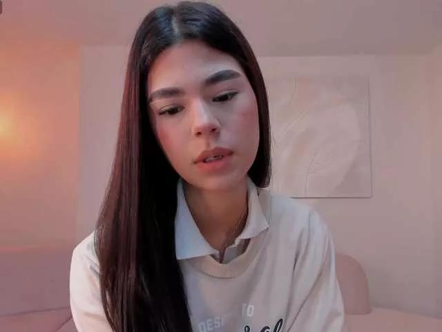 EllieScott on BongaCams 