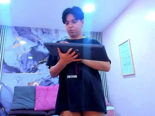 Emmaa-Lex on BongaCams
