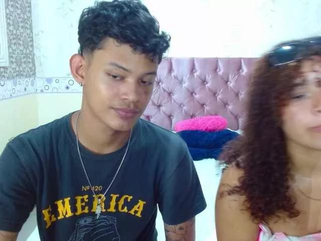 EmmaAndAlex on BongaCams 