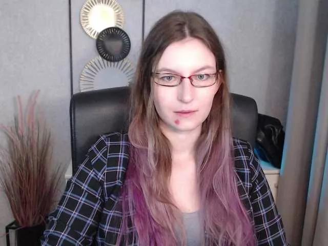 EmmaHeart on BongaCams 