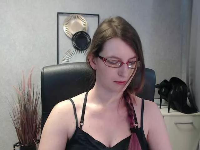 EmmaHeart on BongaCams 